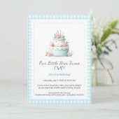 Gâteau d'anniversaire bleu et rouge - Invitation d (Debout devant)
