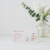 Gâteau texturisé avec le carte de visite rose des (Debout devant)