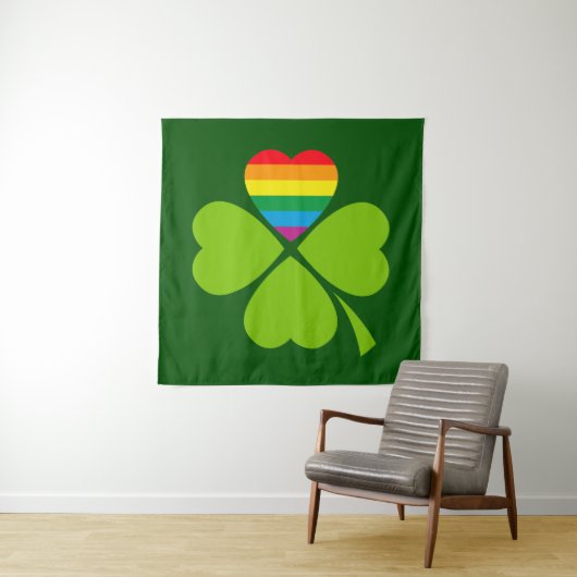 Gay Lucky Clover Wandkleed (In situ)