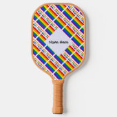 Gay Pride en Rainbow Flag verbonden met Jouw naam Pickleball Paddle (Achterkant)