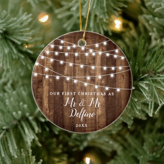 Gay Wedding Rustic Wood String Lights Keramisch Ornament (Boom)