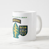 Géante 12ème TASSE d'ÉLÉPHANT de GROUPE de FORCES (Devant droit)