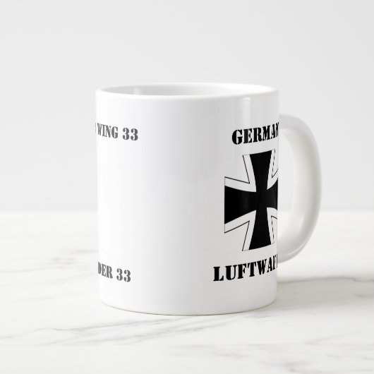 Géante Tasse de Luftwaffe Jagdbombergeschwader 33 (Devant droit)