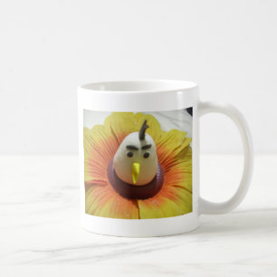 Gebeeldhouwde Vogel in Zonnebloem Art Print Koffiemok