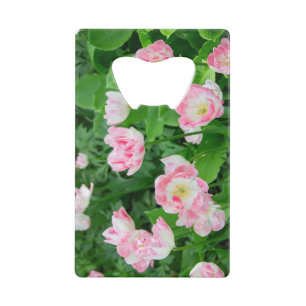 Gebied van roze tulpen kredietkaart flessenopener
