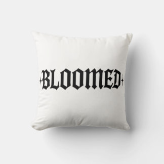 gebloemd kussen