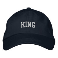 Geborduurde KING tekst op verstelbare marineblauwe