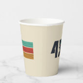 Geboren in 1943 papieren bekers (Rechts)