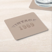 Geboren in 1969 op verjaardag vierkante kartonnen onderzetter (Schuin)