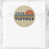 Geboren in 1973 verjaardagscadeau ronde sticker (Tas)