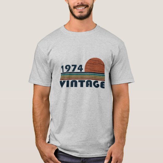 Geboren in 1974 50ste verjaardagscadeau t-shirt (Voorkant)