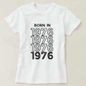 Geboren in 1976 Basic T-Shirt (Design voorkant)