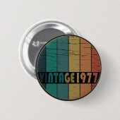 Geboren in 1977 op verjaardag ronde button 5,7 cm (Voorkant /achterkant)