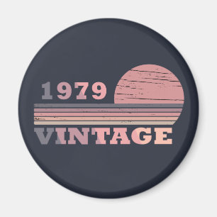 geboren in 1979 verjaardag roze en paars magneet