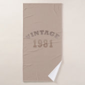 Geboren in 1981 op  verjaardag badhanddoek (Badhanddoek)