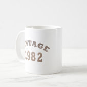 Geboren in 1982 op verjaardag koffiemok (Voorkant links)