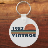 Geboren in 1982 op  verjaardag sleutelhanger (Voorkant)