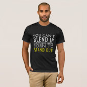 Geboren om uit te komen t-shirt (Voorkant volledig)