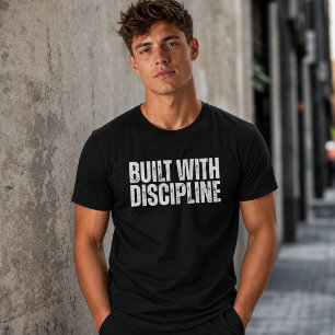 Gebouwd Met Discipline Gym Motivatie Krachtige Tek T-shirt