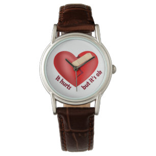 Gebroken hart geheeld met lap en levensspreuk horloge