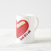 Gebroken hart genezen met patch en levenscitaat porselein kop (Voorkant rechts)