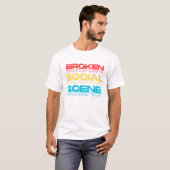 gebroken sociale scene Essential T-Shirt (Voorkant volledig)