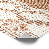 Gebroken witte kant op bruine afdruk poster (Hoek)