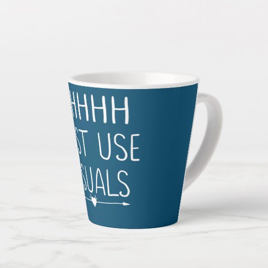 Gebruik gewoon Visuals Speciaal Onderwijsleraar Latte Mok (Rechterhoek)
