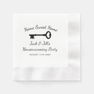 Gedekte cocktailluiers voor de partij die de huish servet