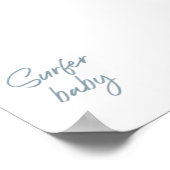 Gedempte waterverf blauw surfer baby poster (Hoek)
