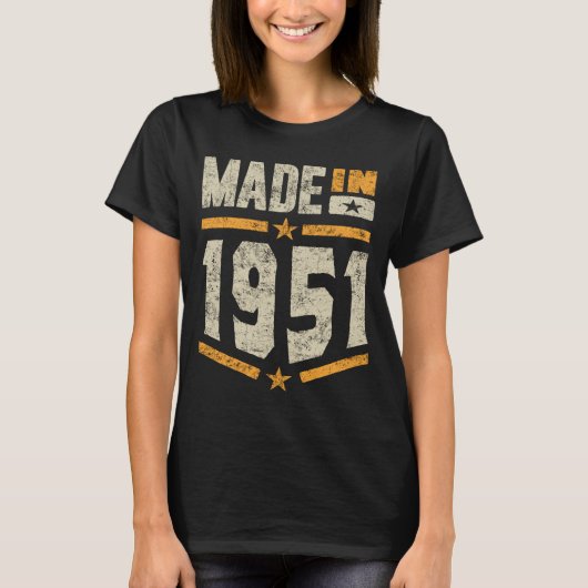 Gediend in 1951, Birthday Gift T-shirt (Voorkant)