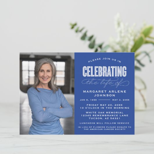 GEDURFD MODERN SCRIPT VIERING VAN HET LEVEN BEGRAF KAART (Staand voorkant)