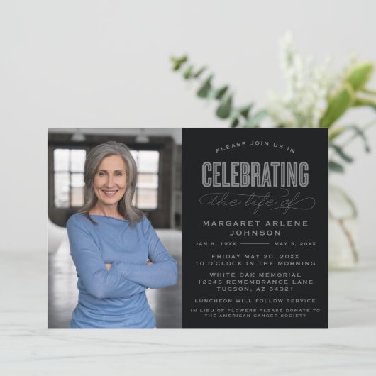 GEDURFD MODERN SCRIPT VIERING VAN HET LEVEN BEGRAF KAART (Staand voorkant)