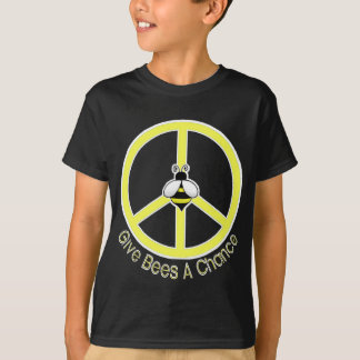 geef bijen een kans donker t-shirt