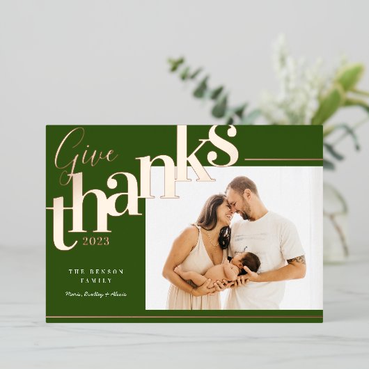 Geef Dank Modern Groen Folie Feestdagenkaart (Staand Voorkant)