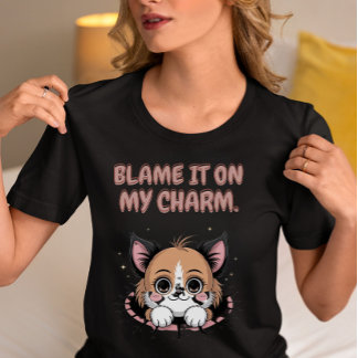 Geef de Schuld aan Mijn Charme Puppy Tri-Blend Shirt
