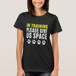 Geef ons een training voor ruimtevaarthonden. t-shirt