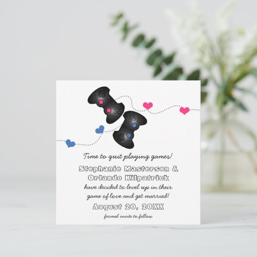 Geeky Gamers Save the Date Invitation Dark (bleu/r (Debout devant)