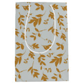 Geel bladvertakt tissuepapier medium cadeauzakje (Voorkant)