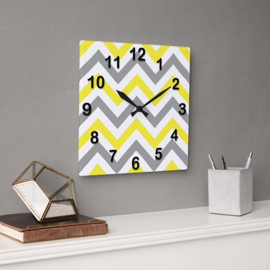 Geel, Dk Grey Wht Large Chevron ZigZag Pattern Vierkante Klok (Kantoor)