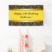 Geel elke leeftijd Gold Damask Birthday Banner (Insitu)