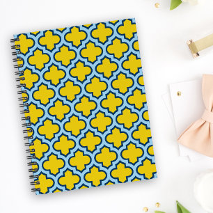 Geel en Baby Blue Trellis, Lattice, Quatrefoil Notitieboek