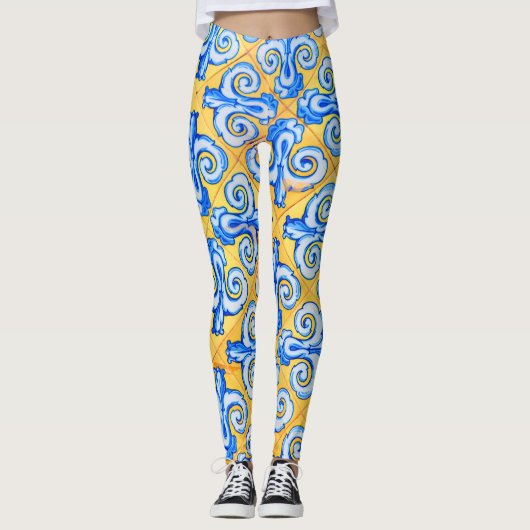 Geel en Blauw Mediterraans Patroon Tegels Leggings (Voorkant)