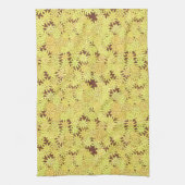 Geel en goudmaaltijd op chocolade bruin theedoek (Verticaal)