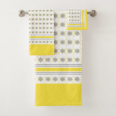 Geel en grijs Geometrische bloemen op wit Bad Handdoek (Insitu)