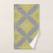 Geel en grijs Hindu-stijlcompositie Bad Handdoek (Handdoek)