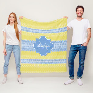 Geel en licht blauw nit patroon met monogram fleece deken