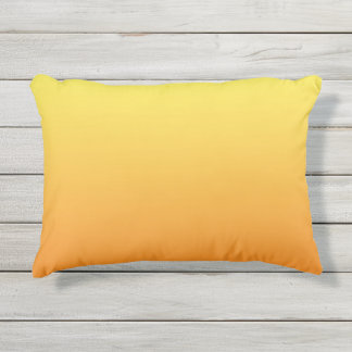 Geel en Oranje ombre Outdoor Pillow Buitenkussen