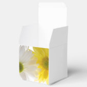 Geel en wit Daisies Wedding Bedankdoosjes (Geopend)