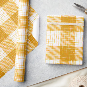 Geel en wit ruitjespatroon in vette letters cadeaupapier